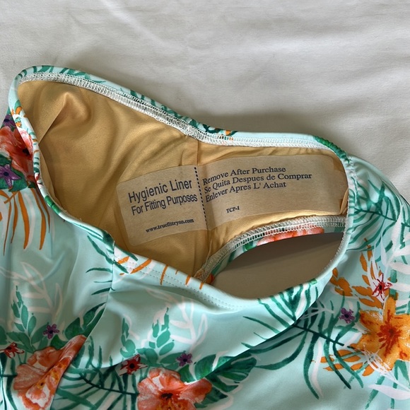 Cabana Life Cayman Embroidered Keyhole One Piece Bathing Suit NWT - Picture 9 of 15